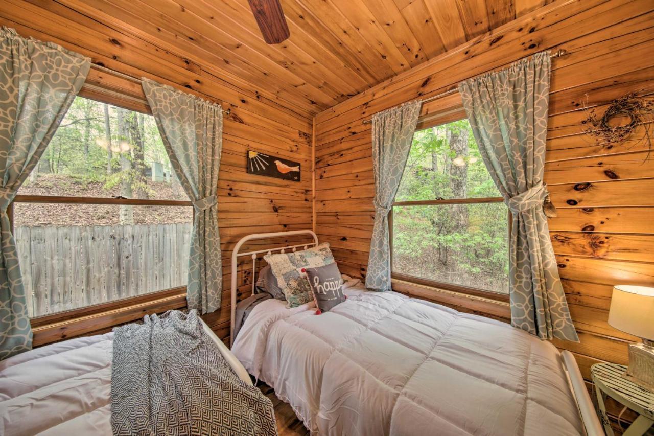 Peaceful Blue Ridge Cabin With Decks And Fire Pit المظهر الخارجي الصورة